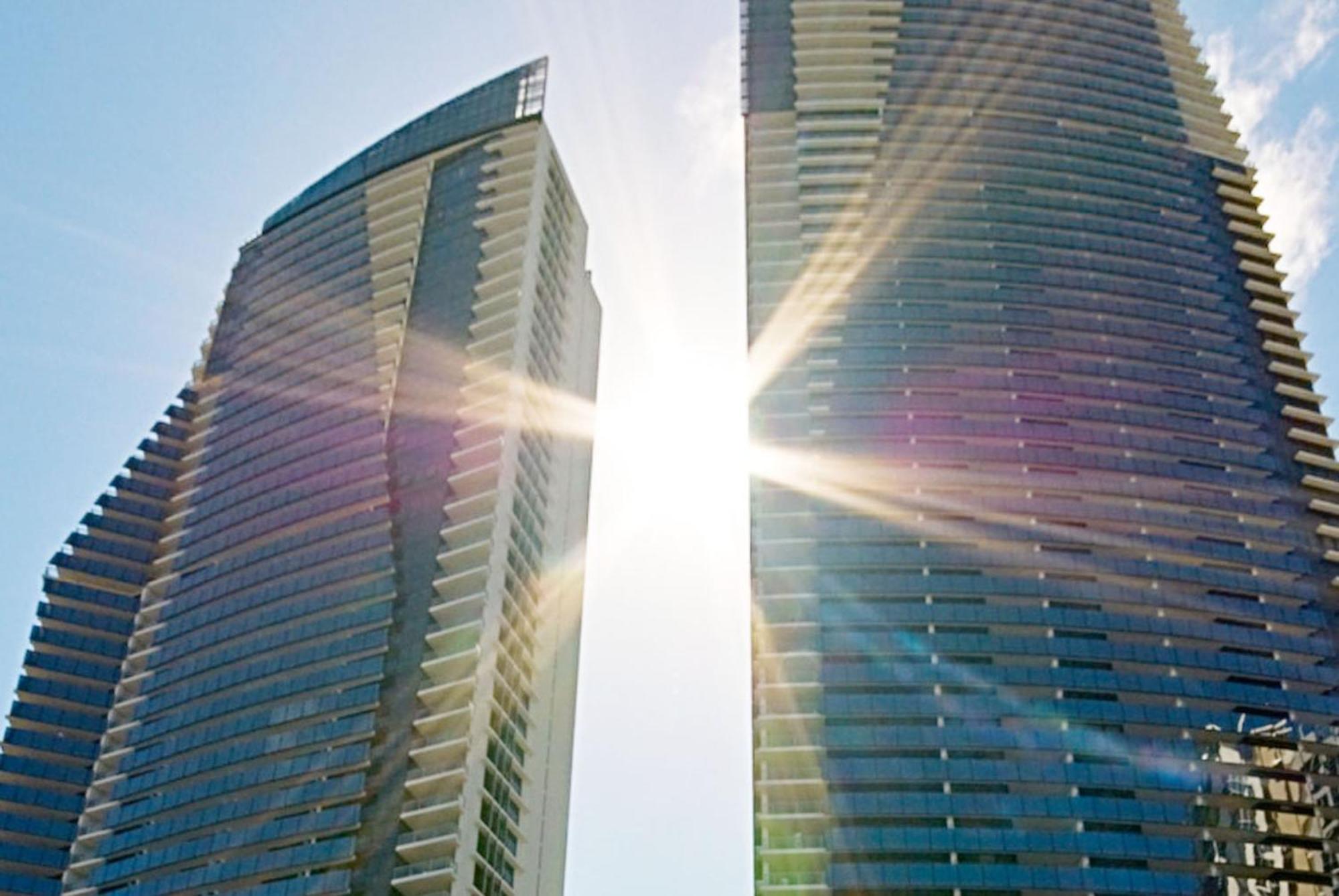 Circle On Cavill By Vaun Aparthotel Gold Coast Luaran gambar